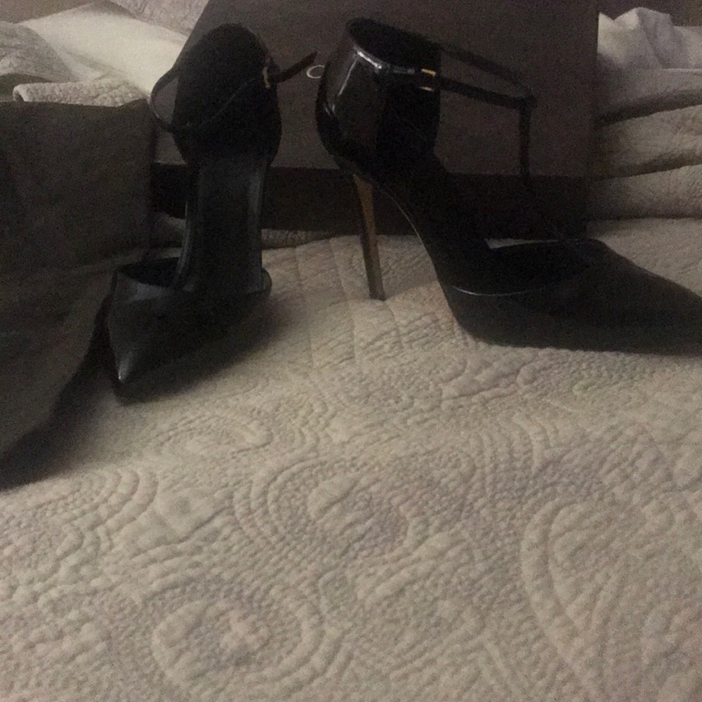 Gucci shoes